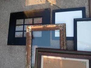 lot 231 image: Frame Lot
