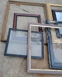 lot 217 image: Large Frame Lot