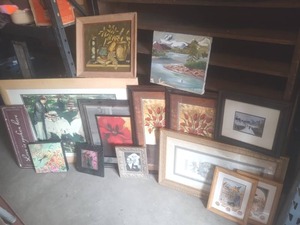 lot 266 image: Extensive Wall Art Lot