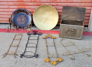 lot 271 image: Large Display Lot