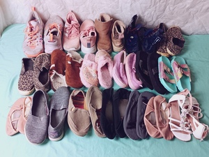 lot 4 image: 18 Pair GirlsWomens Shoes (34 - 13) - Includes Nike, Capelli, Etc.