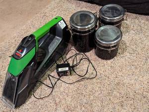 lot 102 image: 4 Pc Set w Bissel Pet Stain Eraser 2003T and 3 Pc Kitchen Storage Container Set