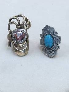 lot 59 image: Jewelry - Rings - One is marked Vanet