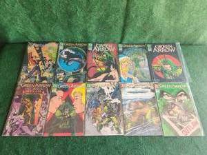 lot 28 image: Selection of Comic books - Green Arrow - DC comics