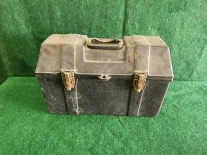 lot 67 image: Toolbox with contents