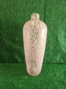 lot 84 image: Tall glass vase