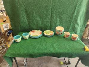 lot 112 image: Pioneer Woman dish set - setting for 4 (missing 1 bowl and one has chip)