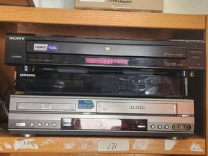 lot 171 image: Selection of DVD-CD and VHS players