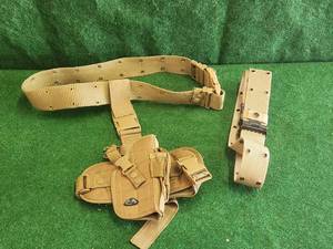 lot 172 image: Tactical belt and gun holster
