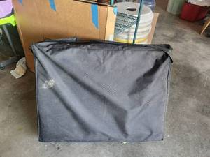 lot 120 image: Best massage table