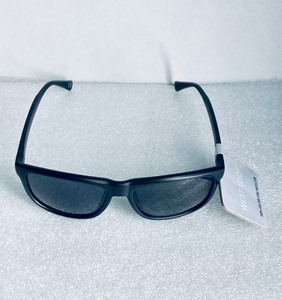 lot 50 image: New Other West Loop Sunglasses - In Style & Color As Shown