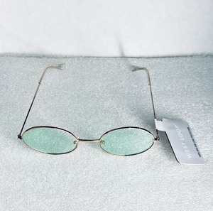 lot 54 image: New Other West Loop Sunglasses - In Style & Color As Shown
