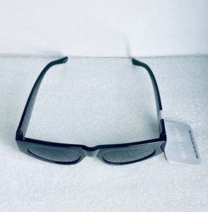 lot 61 image: New Other West Loop Sunglasses - In Style & Color As Shown