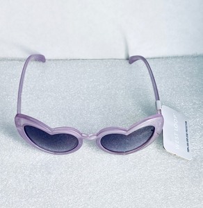 lot 62 image: New Other West Loop Sunglasses - In Style & Color As Shown