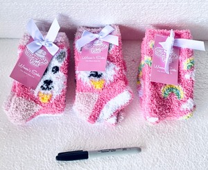 lot 214 image: Lot Of 3 - New With Tags Snuggle Feet Womens Socks, 3 Pair Socks Total, Fits Shoe Size 5-9 & Fits Socks Size 9-11 - In Style & Color As Shown - Total Retail $39