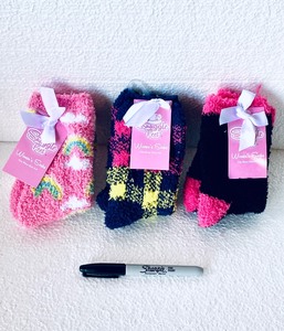 lot 215 image: Lot Of 3 - New With Tags Snuggle Feet Womens Socks, 3 Pair Socks Total, Fits Shoe Size 5-9 & Fits Socks Size 9-11 - In Style & Color As Shown - Total Retail $39