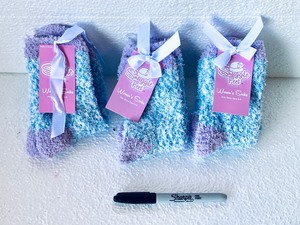 lot 219 image: Lot Of 3 - New With Tags Snuggle Feet Womens Socks, 3 Pair Socks Total, Fits Shoe Size 5-9 & Fits Socks Size 9-11 - In Style & Color As Shown - Total Retail $39