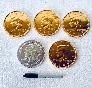 lot 437 image: Lot Of 5 New - Nice Giant Milk Chocolate Coins, (4) Pennies & (1) Quarter, 2.04 Oz Each Coin - As Shown