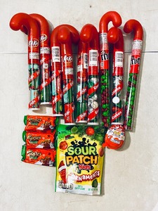 lot 478 image: Mixed Candy Lot - In Generous Quantity As Shown