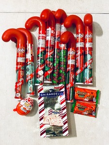 lot 480 image: Mixed Candy Lot - In Generous Quantity As Shown