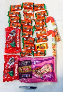 lot 548 image: Mixed Candy Lot - In Generous Quantity As Show