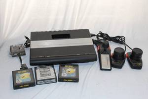 lot 33 image: Atari 7800