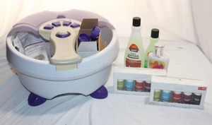 lot 49 image: Pedicure Set
