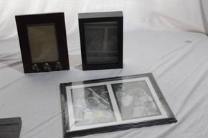 lot 52 image: picture Frames 5x7