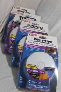 lot 89 image: Kiddie Brand Combination Smoke and Carbon Monoxide Alarms 4 Total
