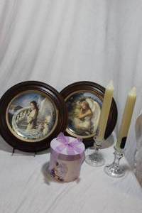lot 90 image: Collectors Angel Plates and other Dcor