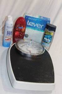lot 97 image: Hygiene Products and Scale