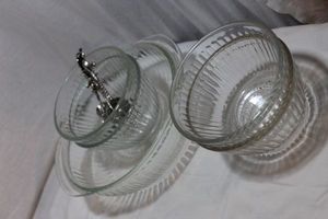 lot 119 image: Pyrex Bowls and Casserole Dish with Ornate Measuring Spoons