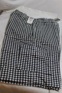 lot 163 image: Cargo Shorts