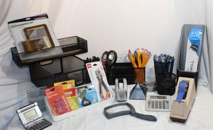 lot 190 image: Office Supplies