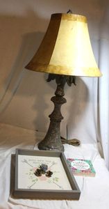 lot 201 image: Heavy Ceramic Decorative Lamp and Wall Deco
