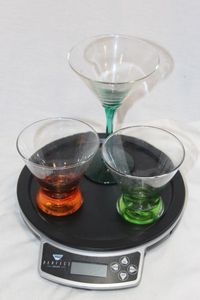 lot 222 image: Collectable Drinkware and Cocktail Scale