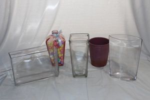lot 229 image: Decorative Vases in Different shapes and styles
