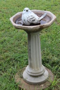 lot 38 image: Garden Bird Bath with Bird Statute
