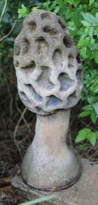 lot 39 image: Garden Mushroom Statute