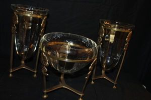 lot 30 image: Crackle Glass Dcor