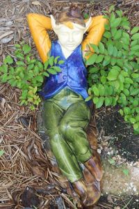 lot 41 image: Garden Fairy