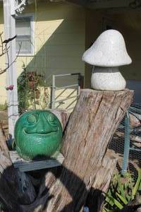 lot 168 image: Ceramic Mushroom and Frog Outdoor Decoration