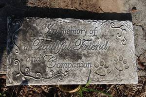 lot 170 image: Dog Memorial Plaque