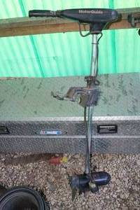 lot 215 image: Trolling Motor