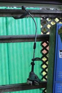 lot 225 image: Gas Powered Weed eater