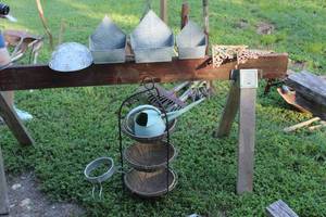 lot 65 image: Garden Decor and planters