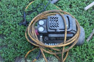 lot 214 image: Tools Air Compressor