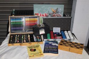 lot 49 image: Games and Art Set