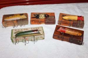 lot 38 image: Vintage Fishing Lures