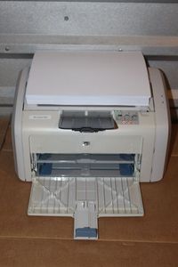 lot 40 image: HP Printer LaserJet 1018